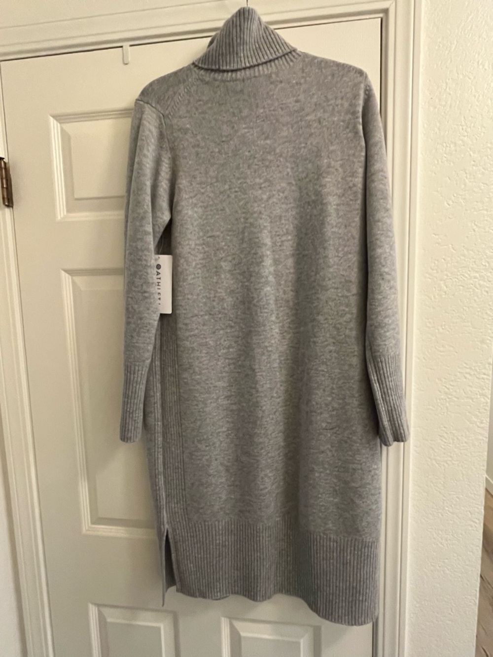 Athleta Light Gray Turtleneck Sweater Dress - Pockets - 100% Wool/Cashmere
